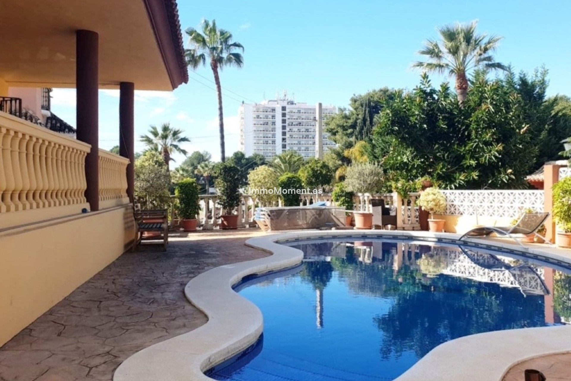 Resale - Villa - Marbella - Nueva Andalucía