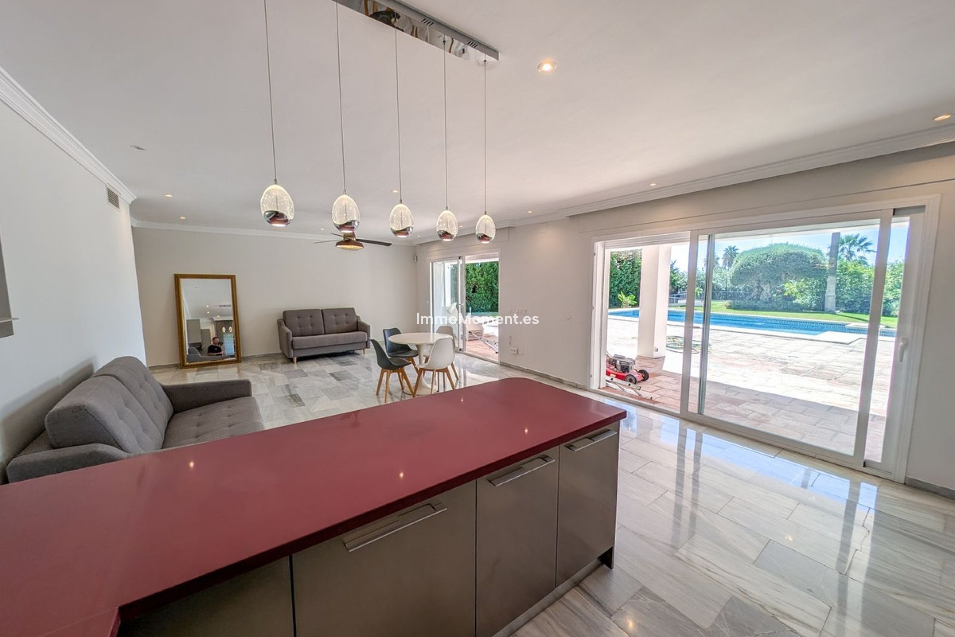 Resale - Villa - Marbella - Nueva Andalucía