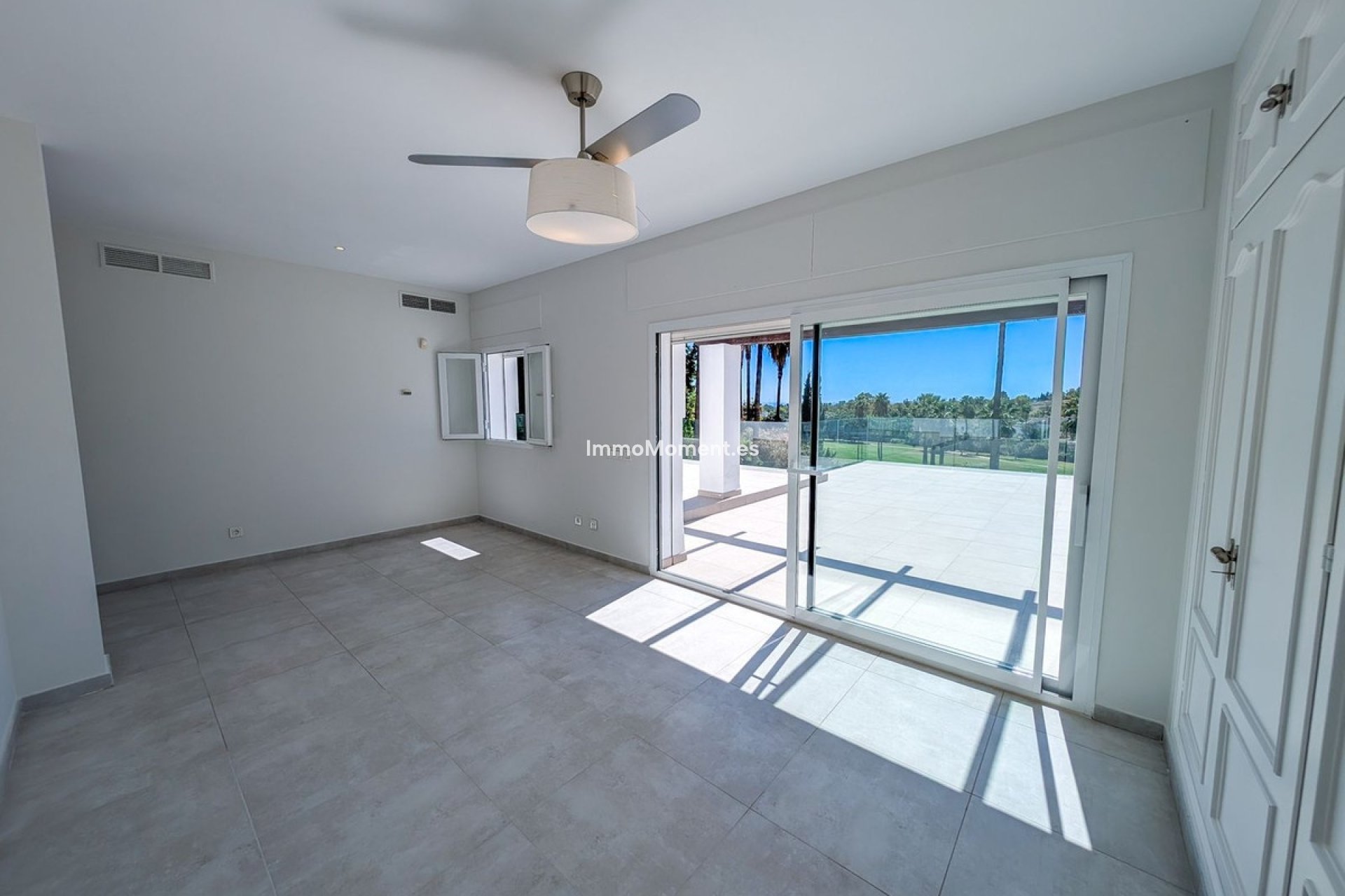 Resale - Villa - Marbella - Nueva Andalucía