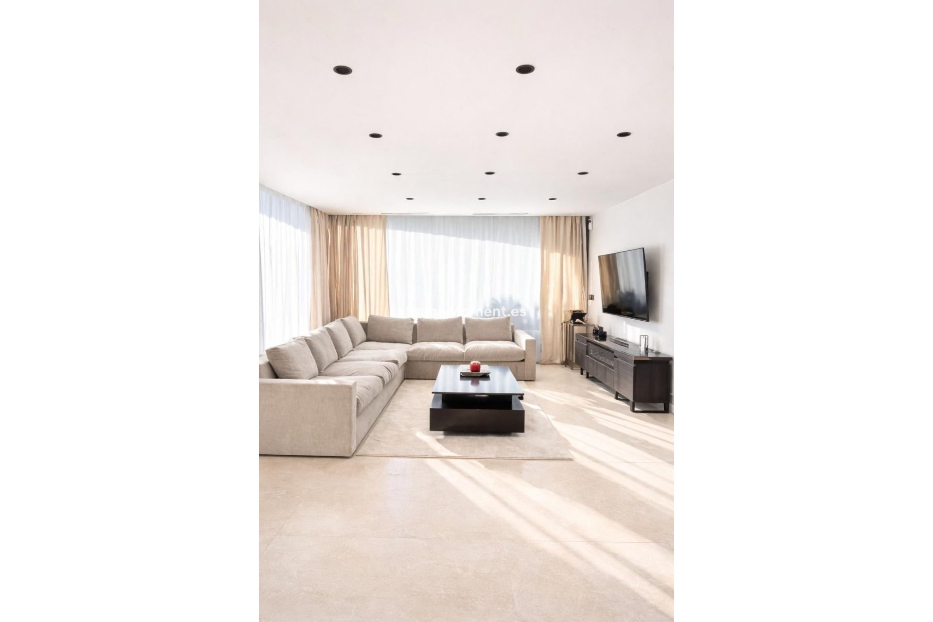 Resale - Villa - Marbella - Nueva Andalucía