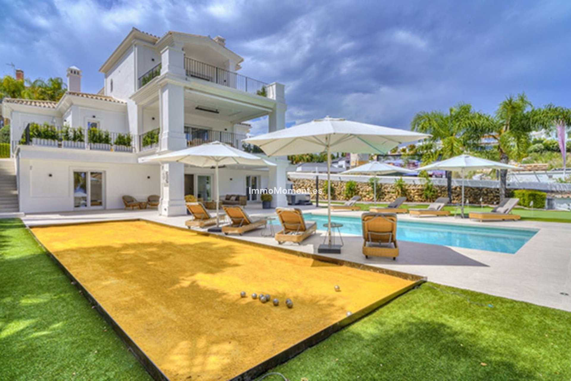 Resale - Villa - Marbella - Nueva Andalucía