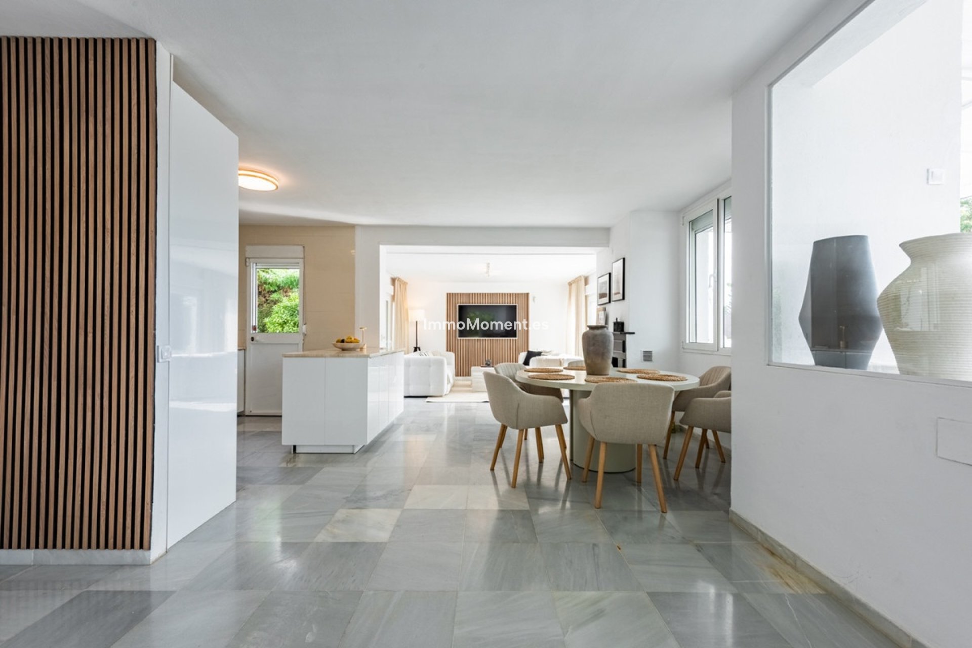 Resale - Villa - Marbella - Nueva Andalucía