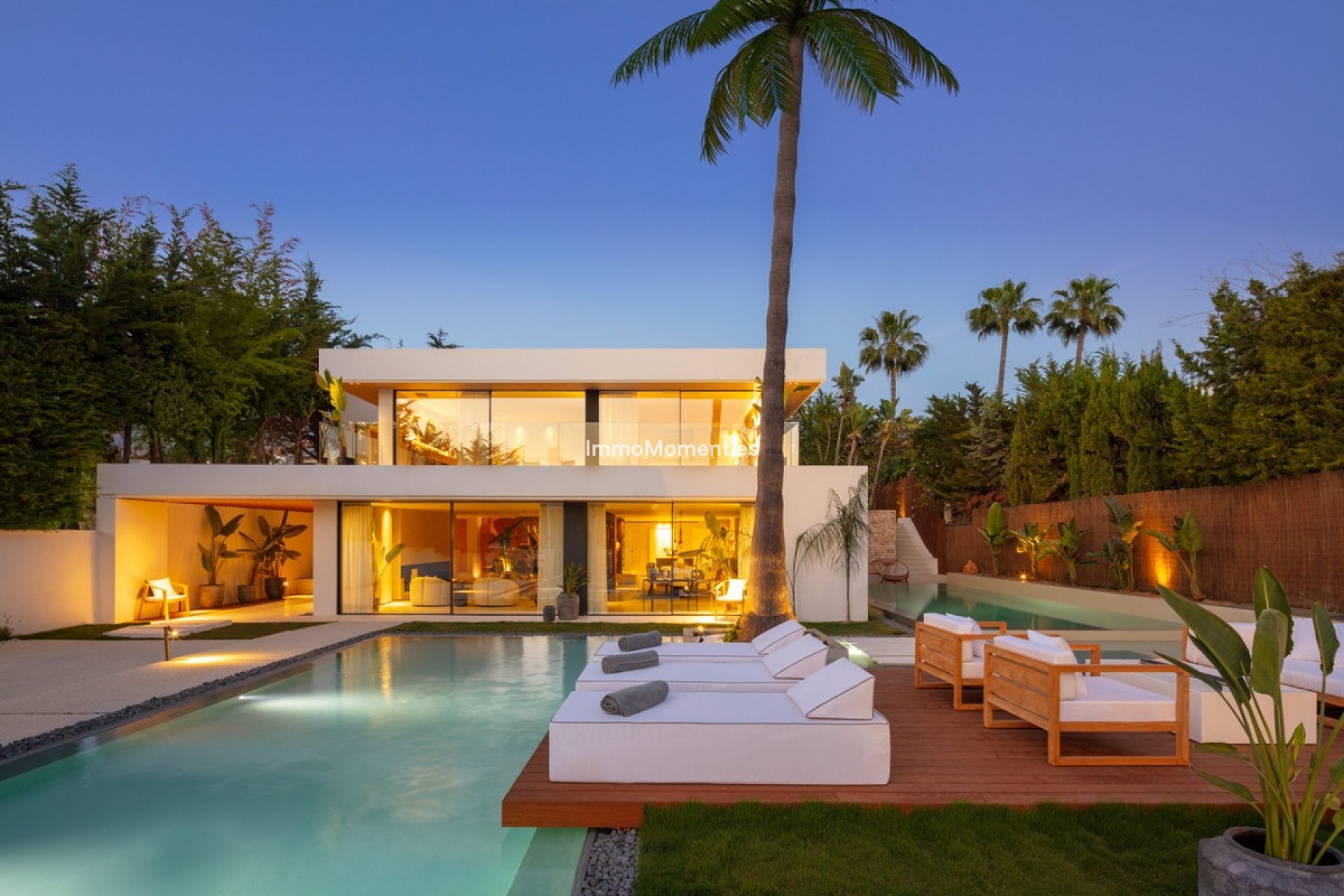 Resale - Villa - Marbella - Nueva Andalucía