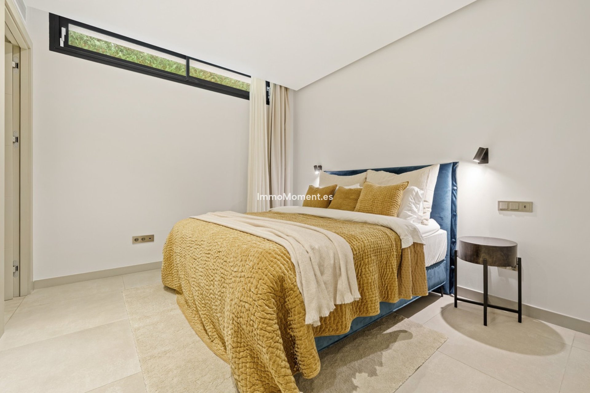 Resale - Villa - Marbella - Nueva Andalucía