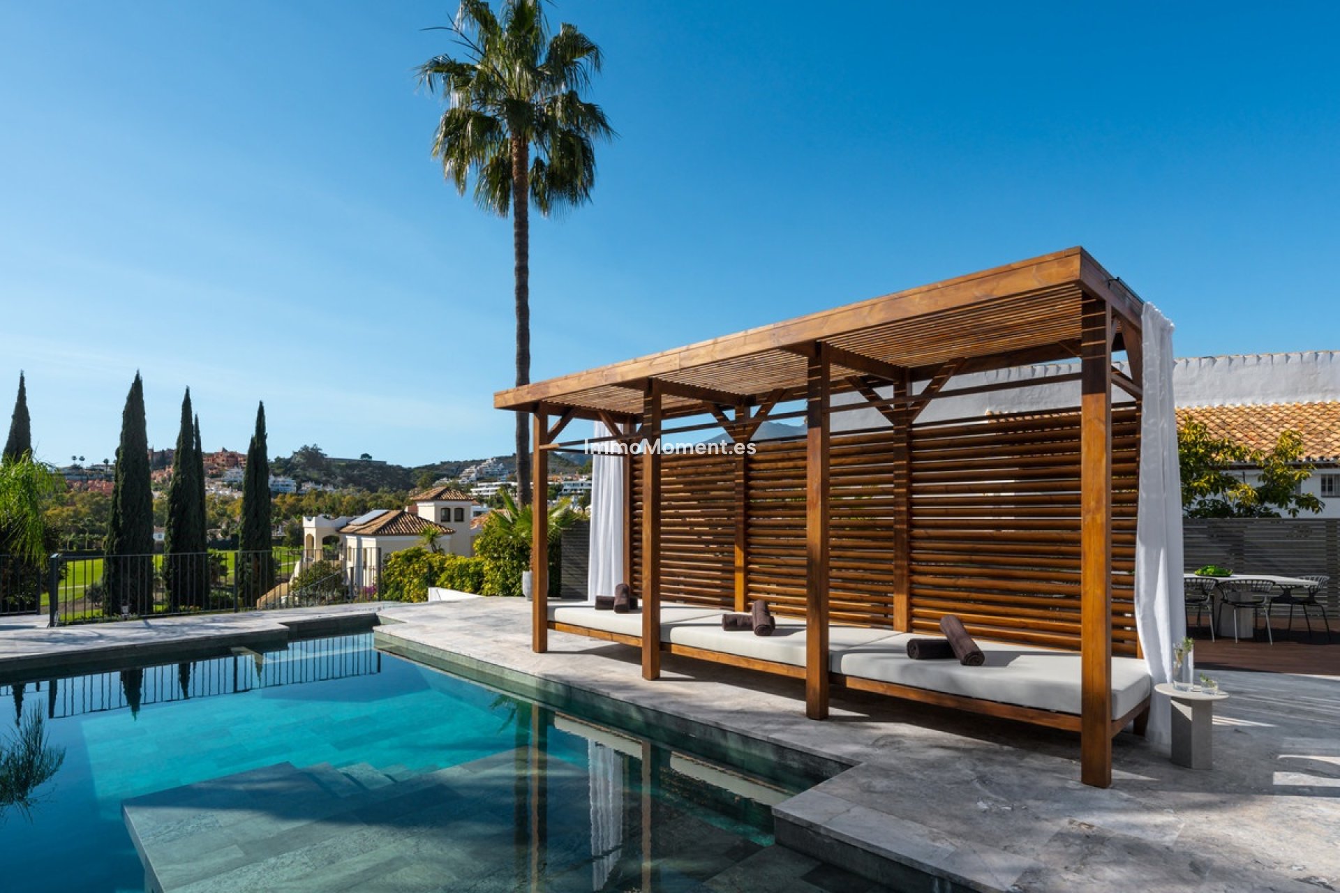 Resale - Villa - Marbella - Nueva Andalucía