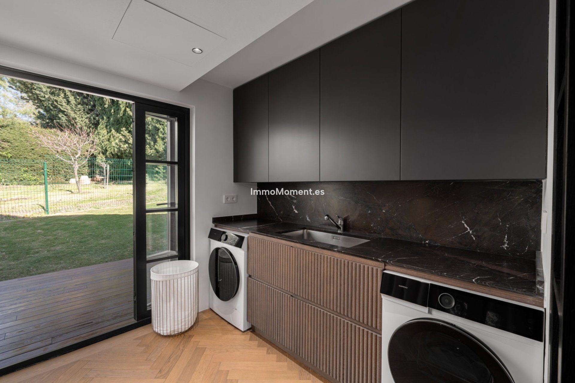 Resale - Villa - Marbella - Nueva Andalucía