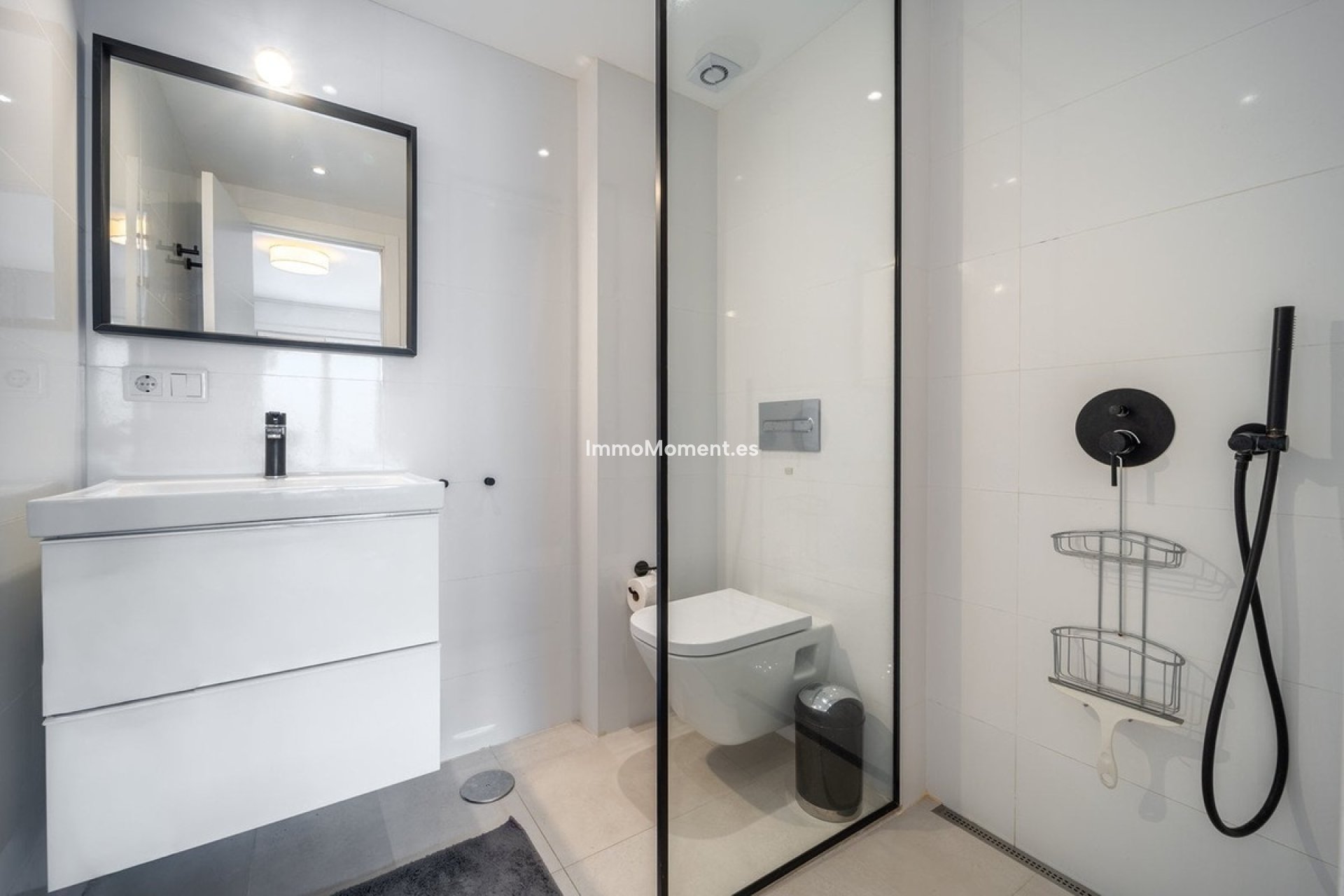 Resale - Villa - Marbella - Nueva Andalucía