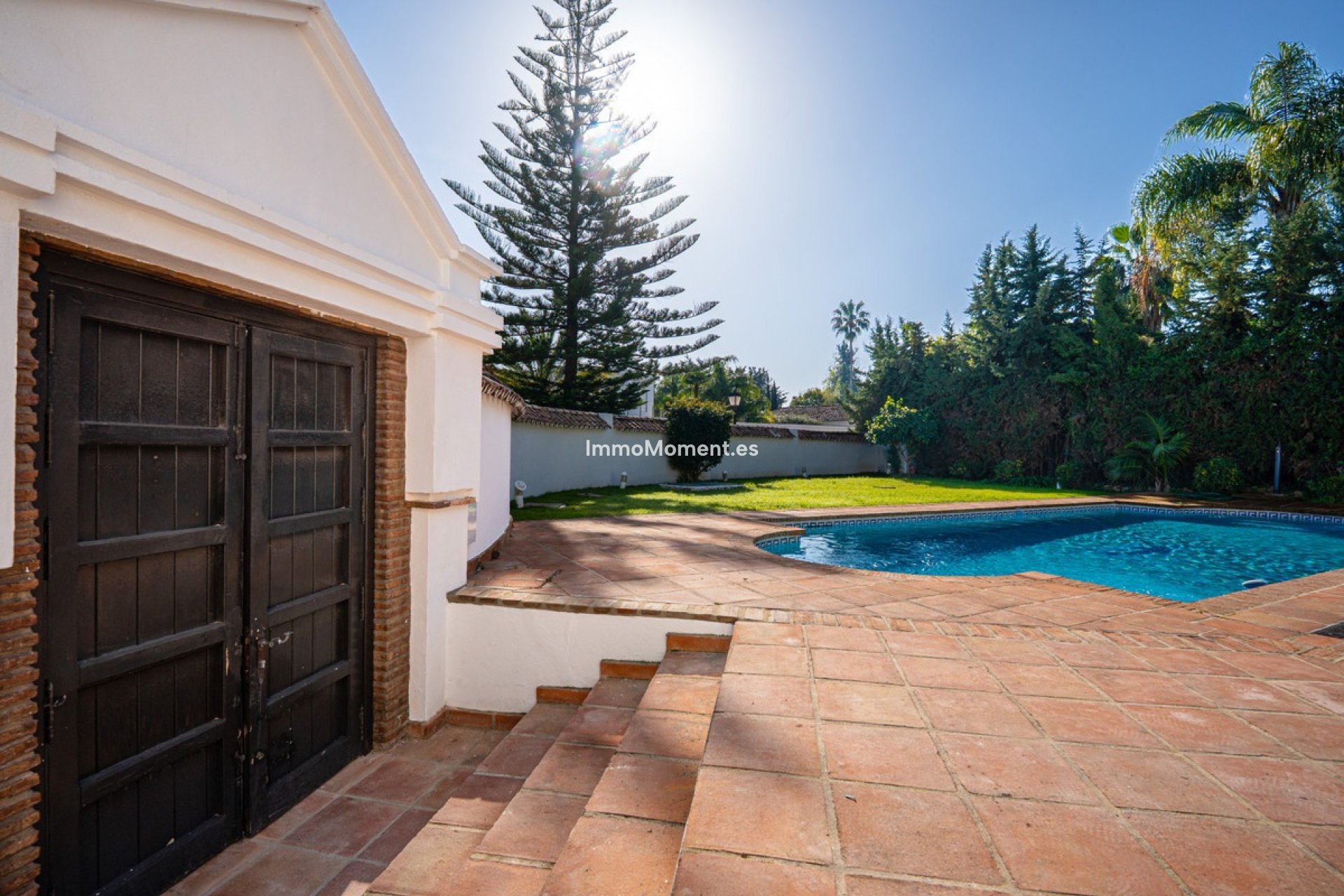 Resale - Villa - Marbella - Nueva Andalucía