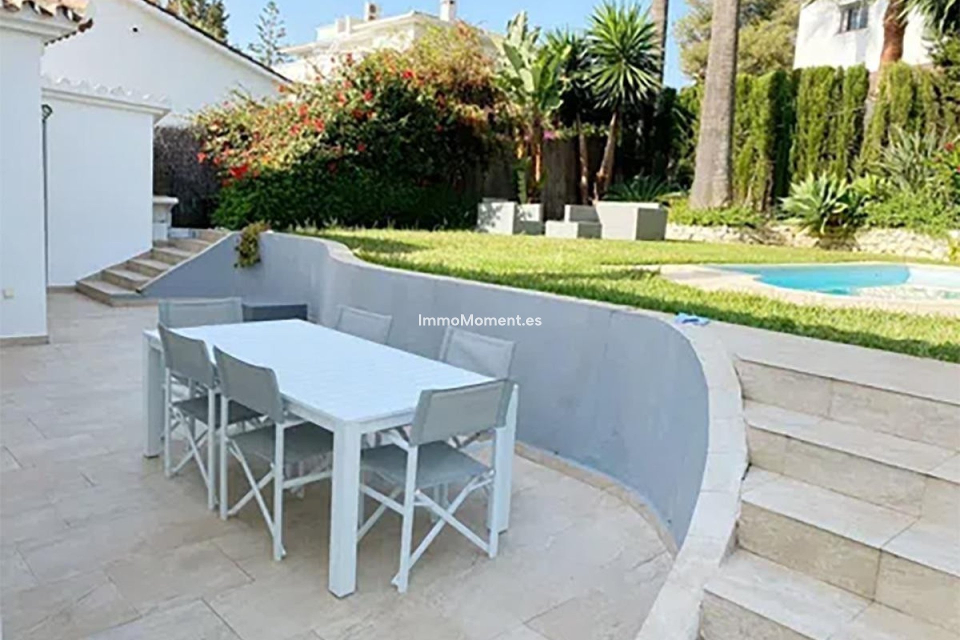 Resale - Villa - Marbella - Nueva Andalucía