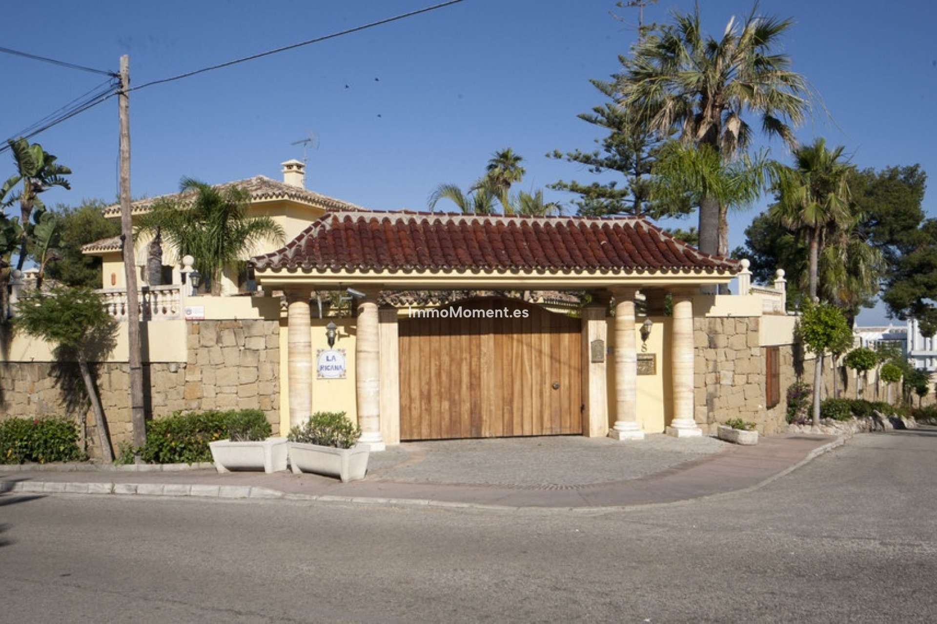 Resale - Villa - Marbella - Nueva Andalucía