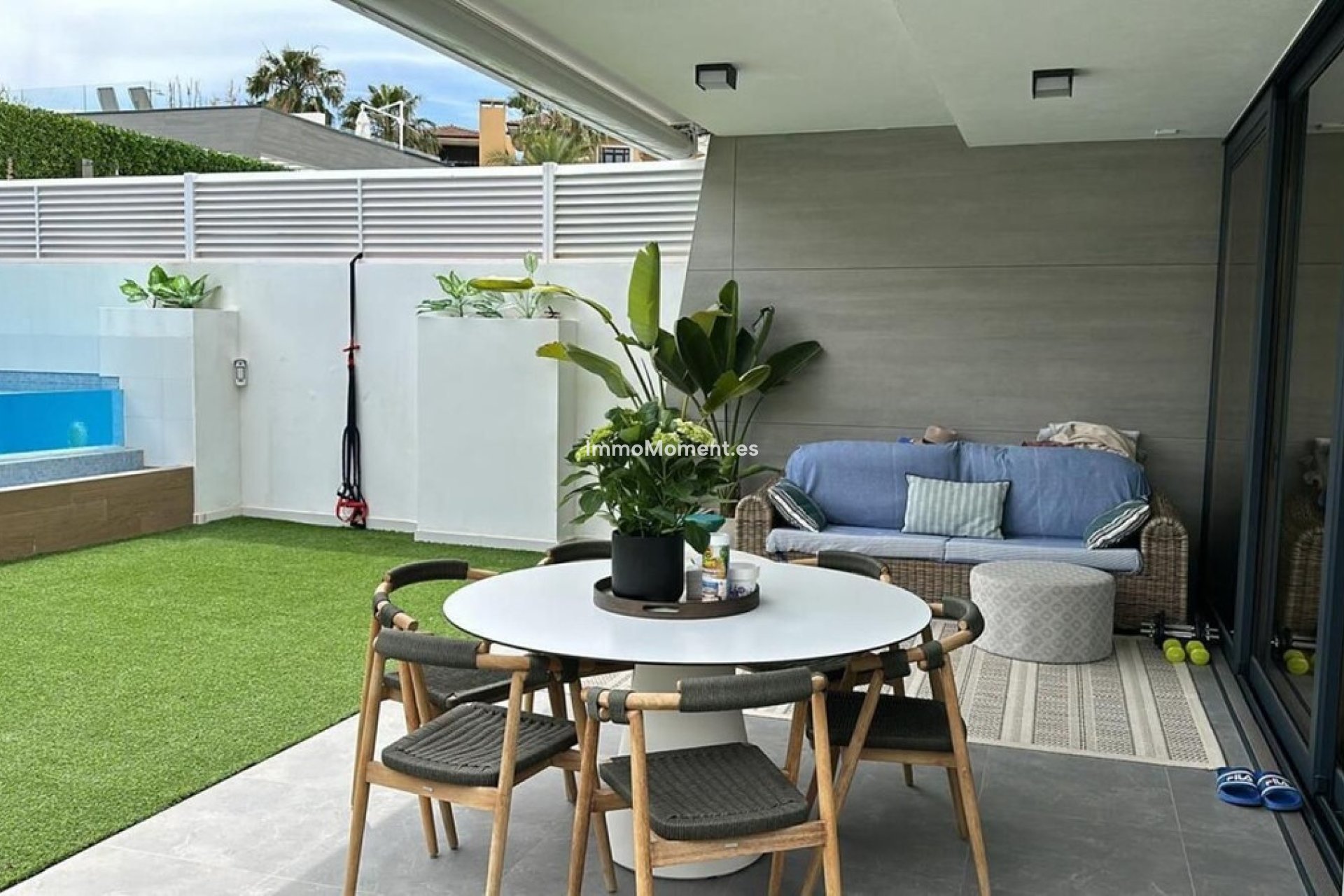 Resale - Villa - Marbella - Puerto Banús