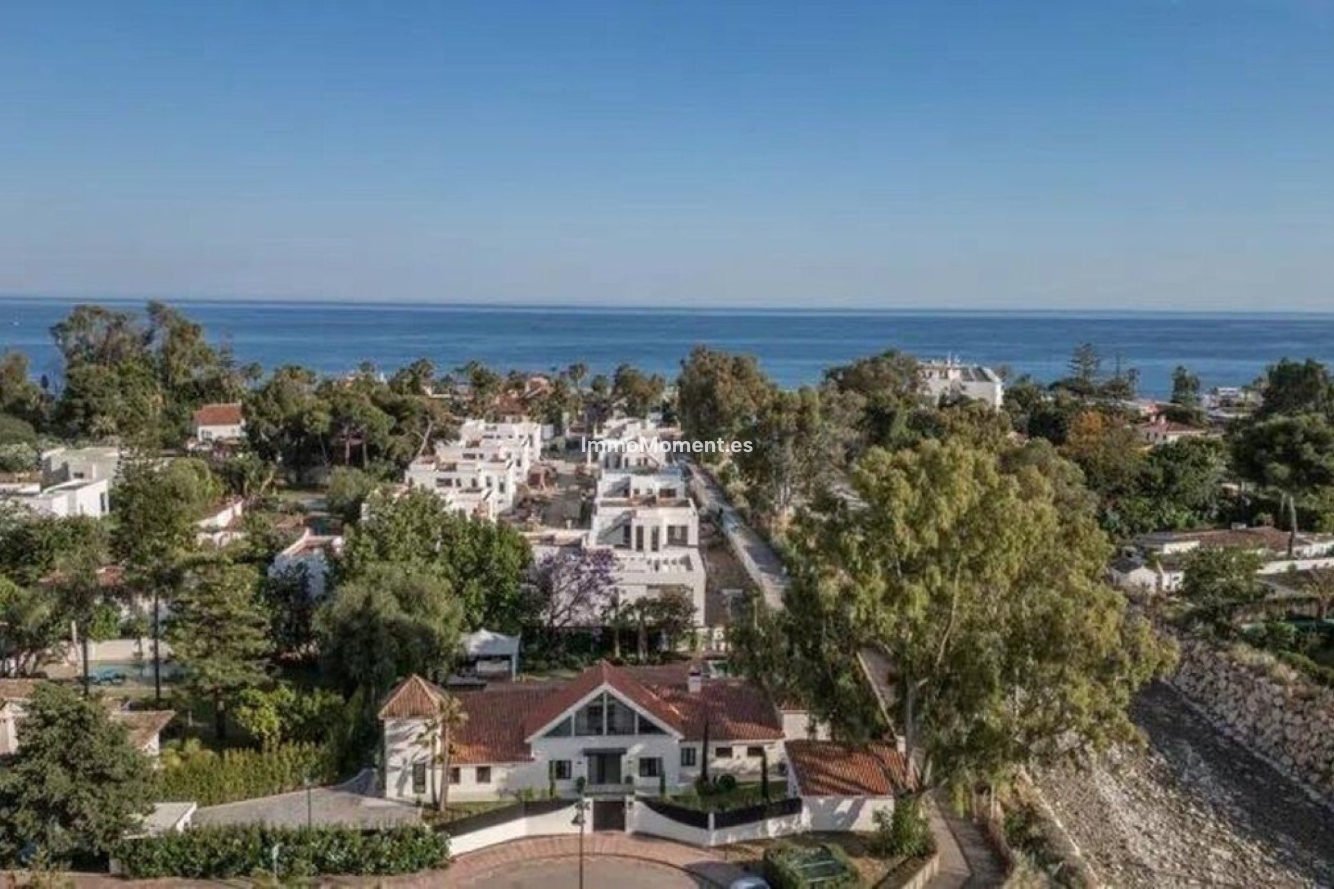 Resale - Villa - Marbella - Puerto Banús