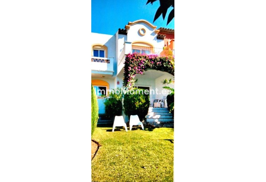 Resale - Villa - Marbella - Puerto Banús