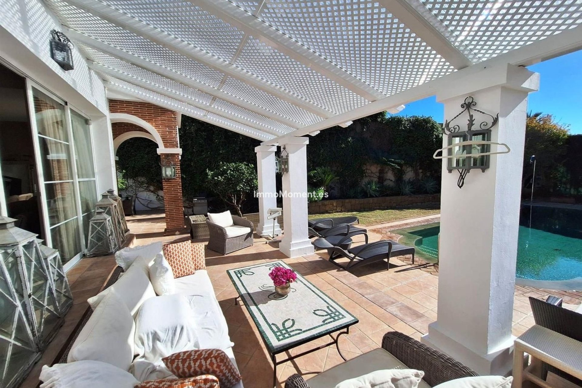 Resale - Villa - Marbella - Puerto Banús