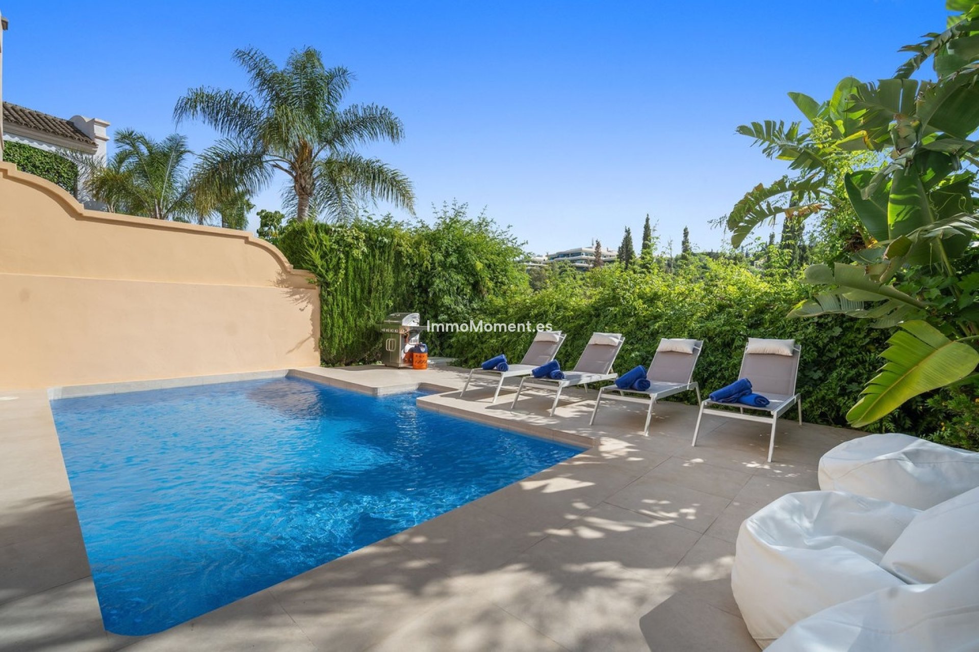 Resale - Villa - Marbella - Puerto Banús