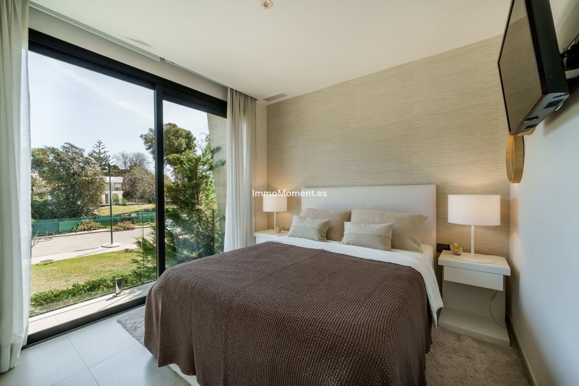 Resale - Villa - Marbella - Puerto Banús