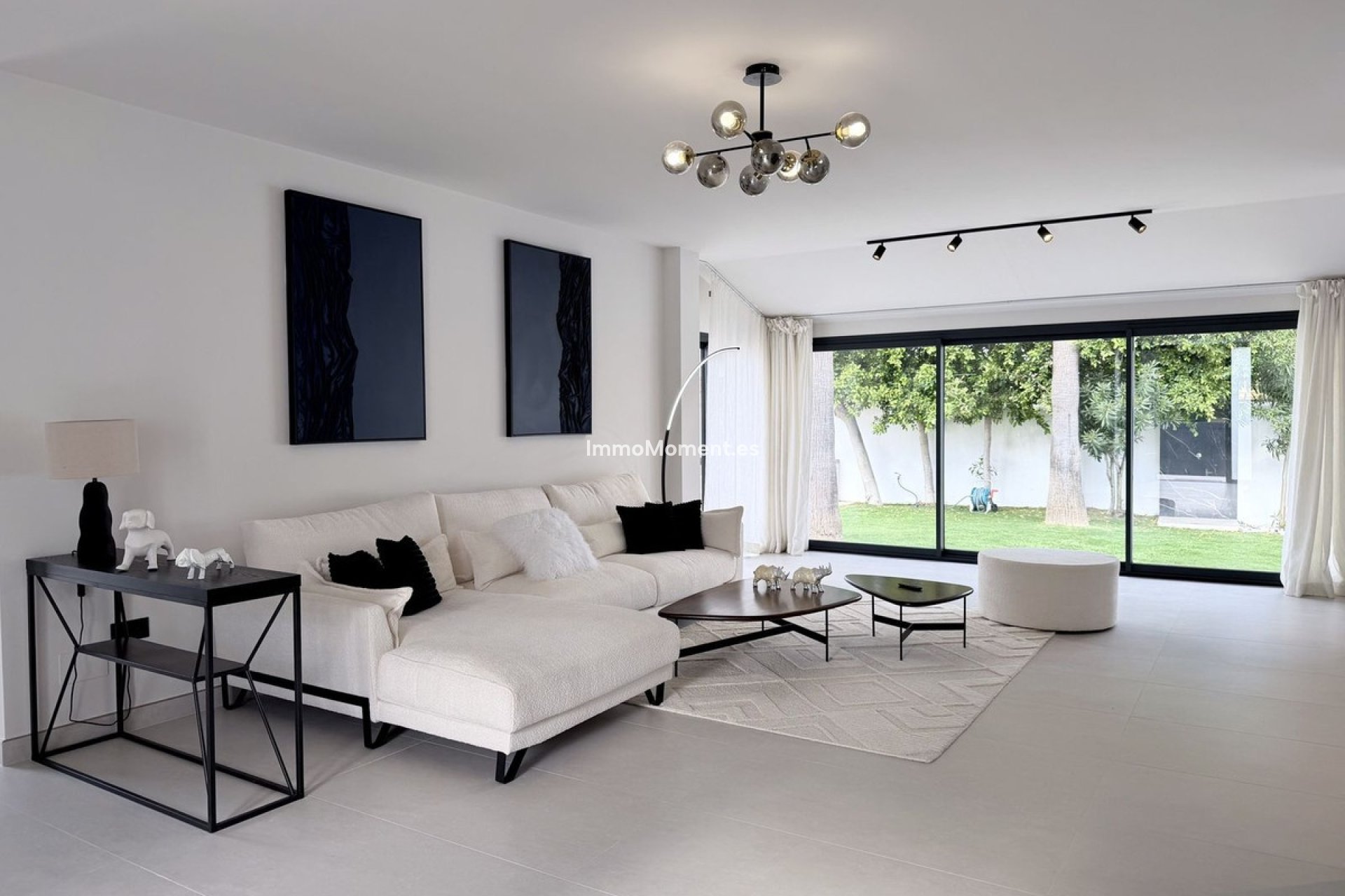 Resale - Villa - Marbella - Puerto Banús