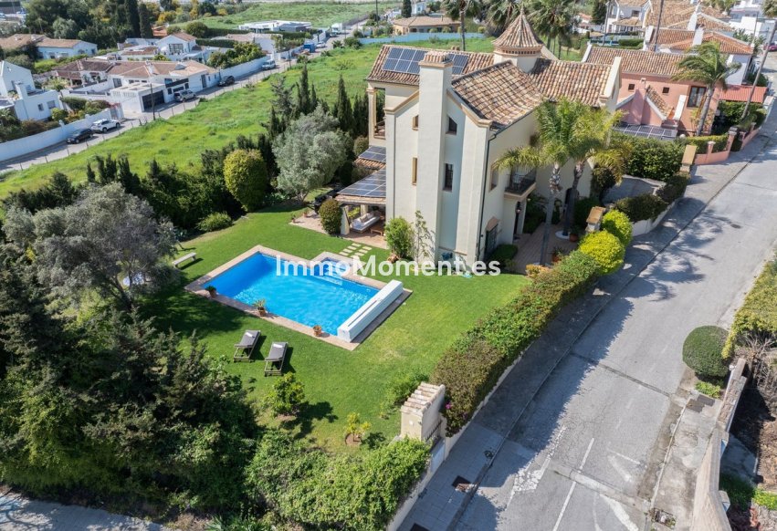 Resale - Villa - Marbella - San Pedro de Alcántara