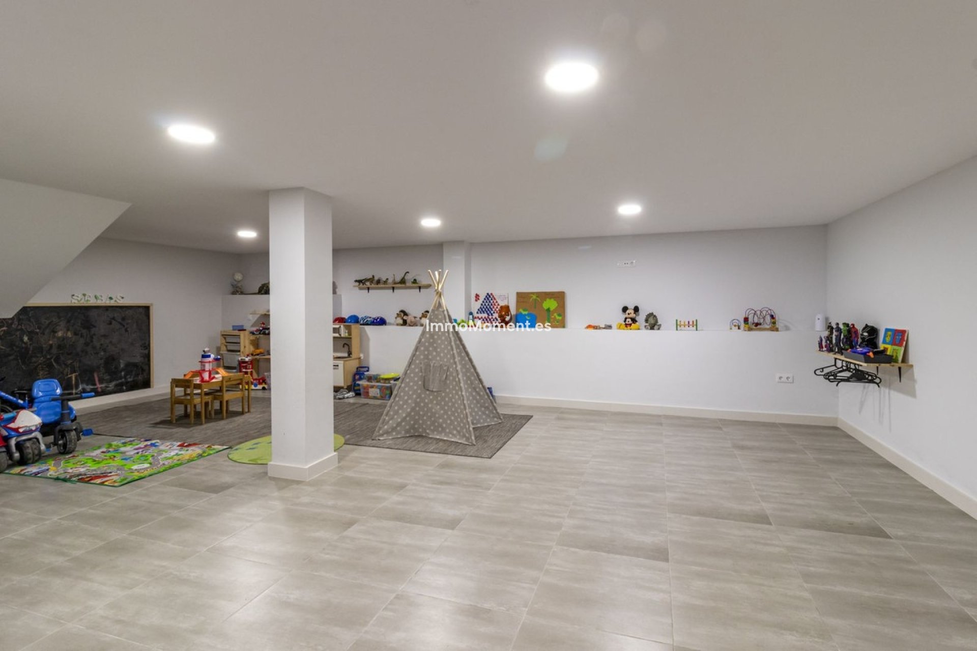 Resale - Villa - Marbella - San Pedro de Alcántara