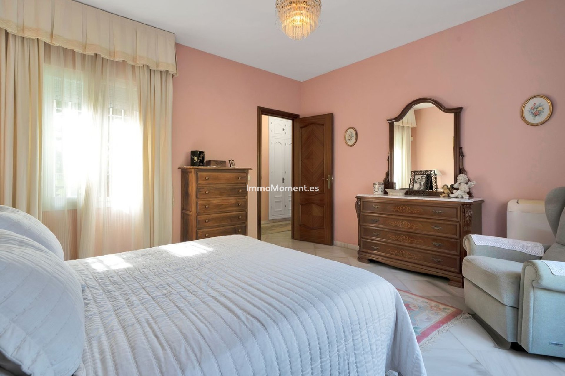 Resale - Villa - Marbella - San Pedro de Alcántara