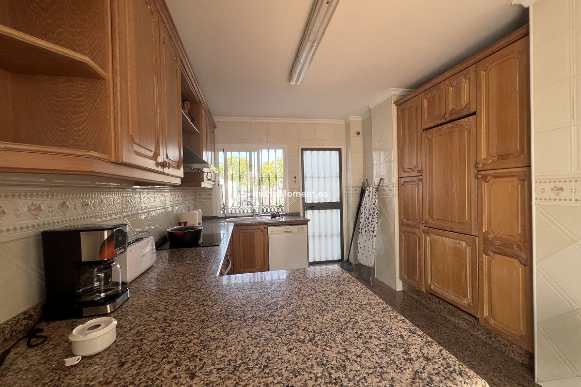 Resale - Villa - Marbella - San Pedro de Alcántara