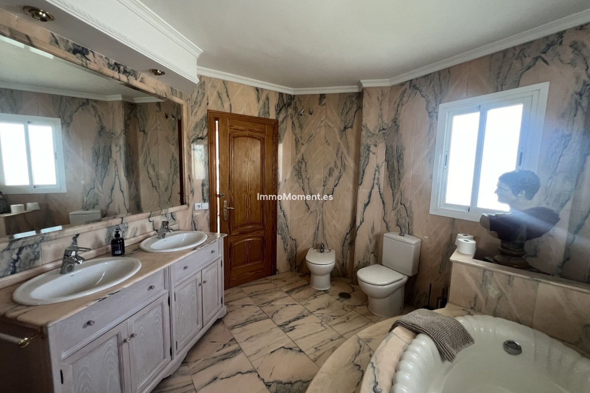 Resale - Villa - Marbella - San Pedro de Alcántara