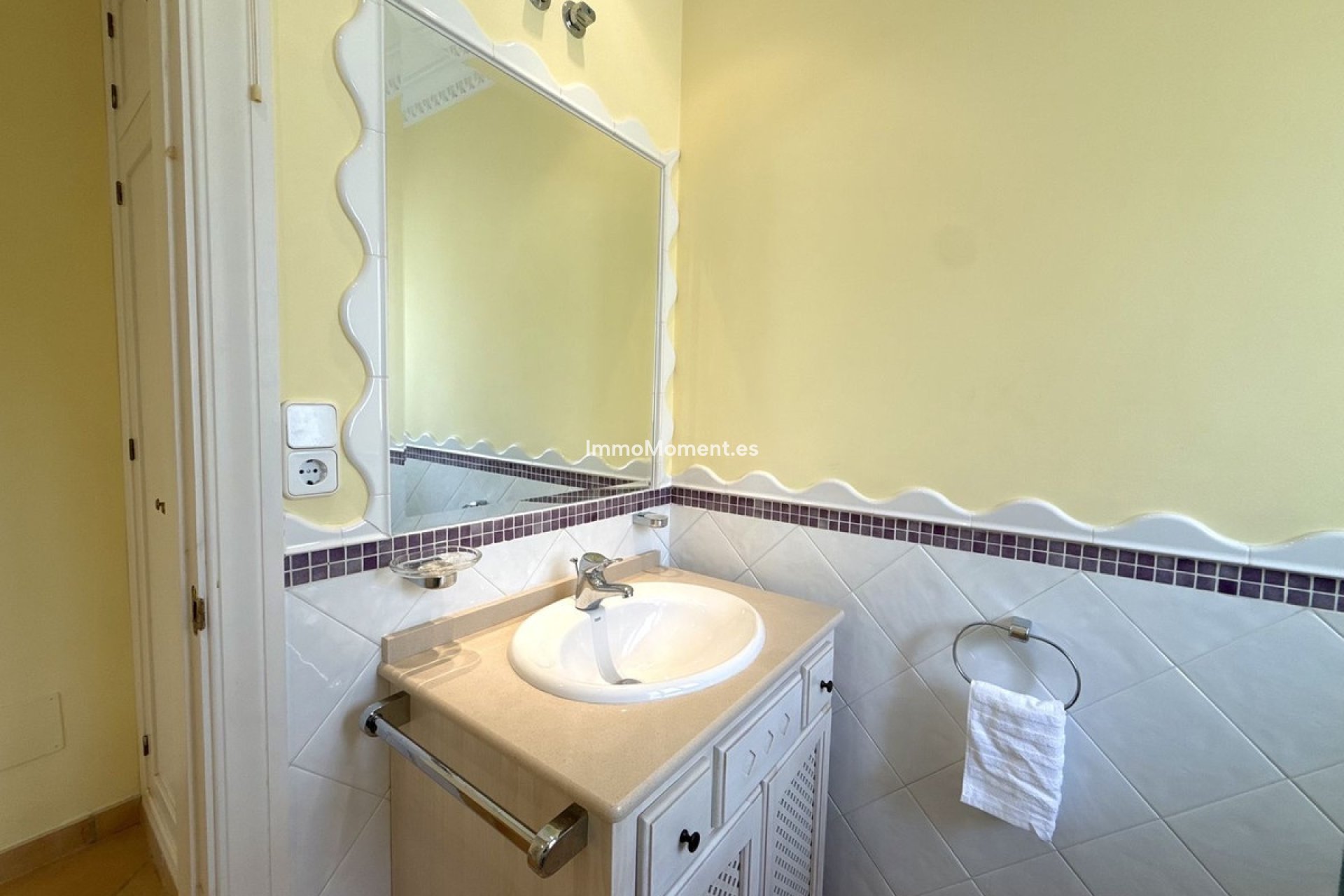 Resale - Villa - Marbella - San Pedro de Alcántara