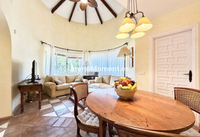 Resale - Villa - Marbella - San Pedro de Alcántara