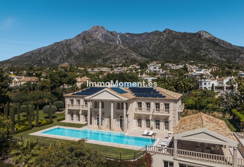 Resale - Villa - Marbella - Sierra Blanca