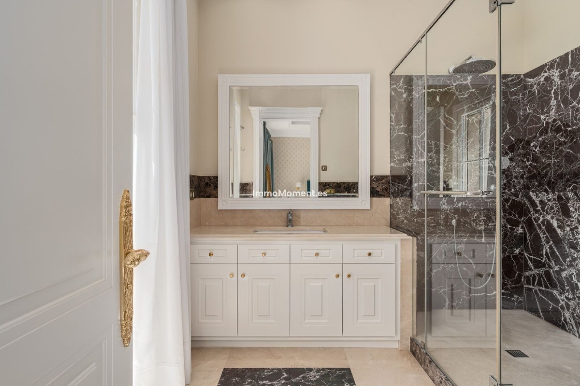 Resale - Villa - Marbella - Sierra Blanca