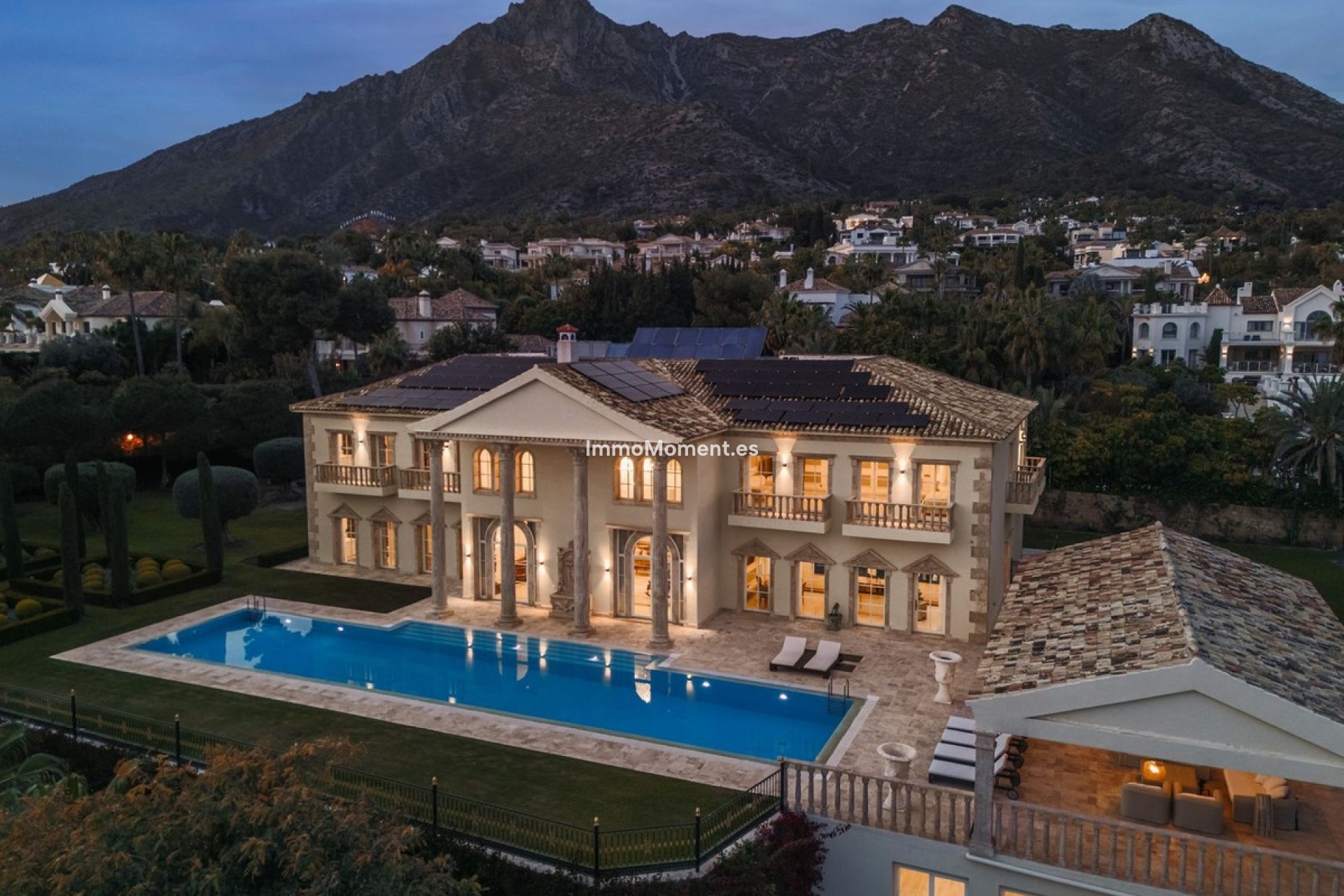 Resale - Villa - Marbella - Sierra Blanca