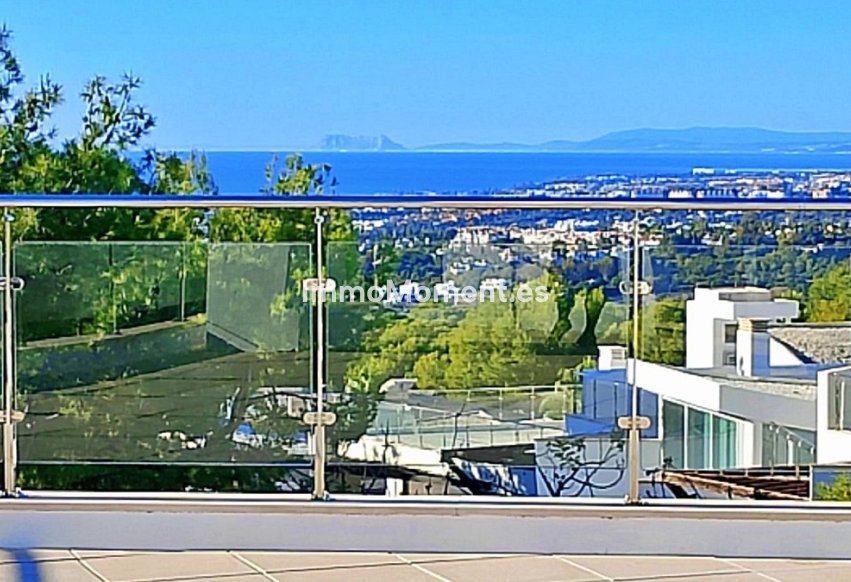 Resale - Villa - Marbella - Sierra Blanca