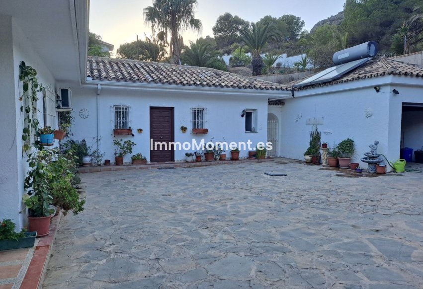 Resale - Villa - Mijas - Mijas Centro
