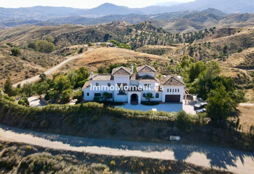 Resale - Villa - Mijas - Mijas Centro