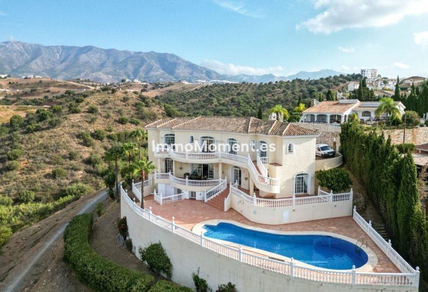 Resale - Villa - Mijas - Mijas Golf