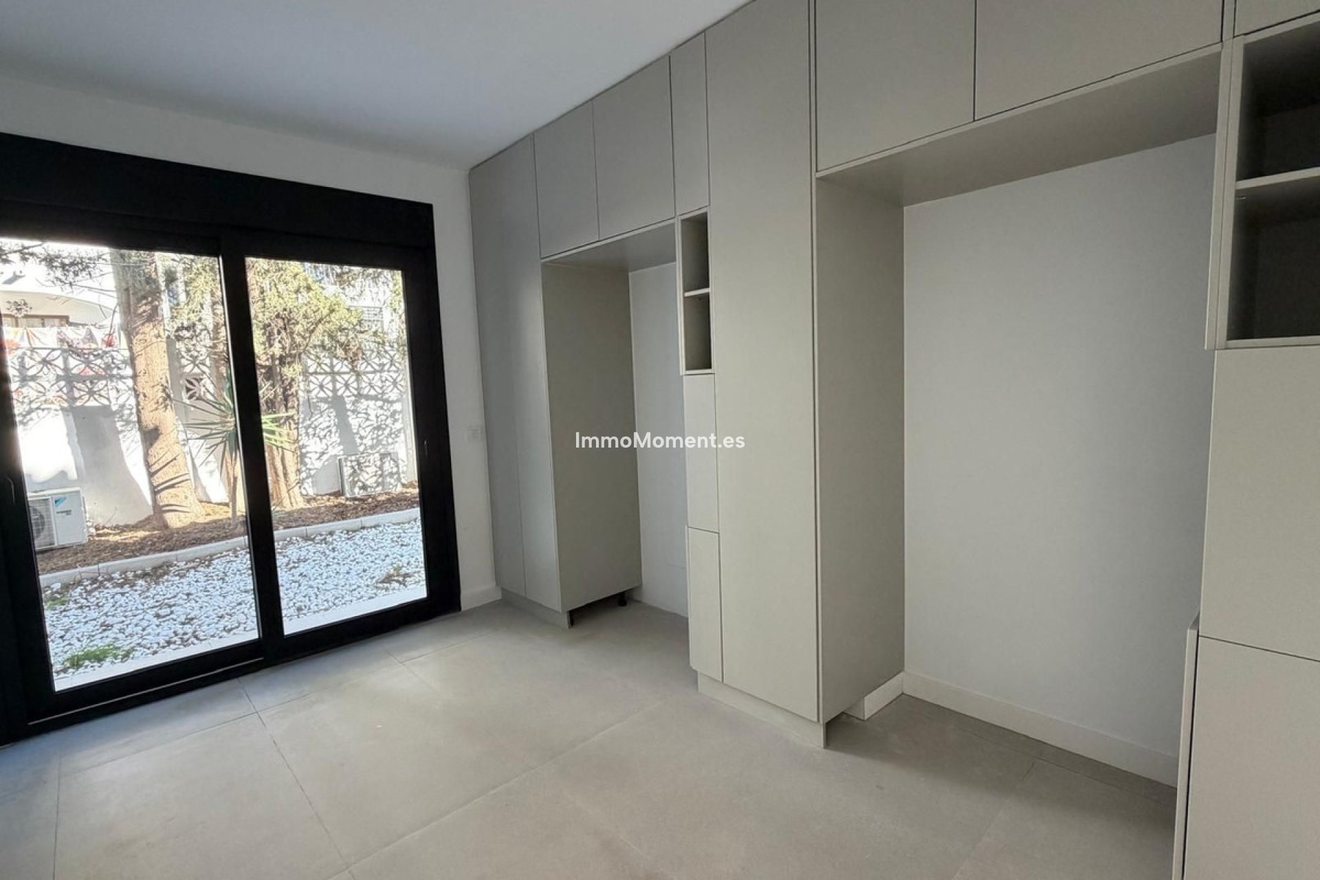 Resale - Villa - Mijas