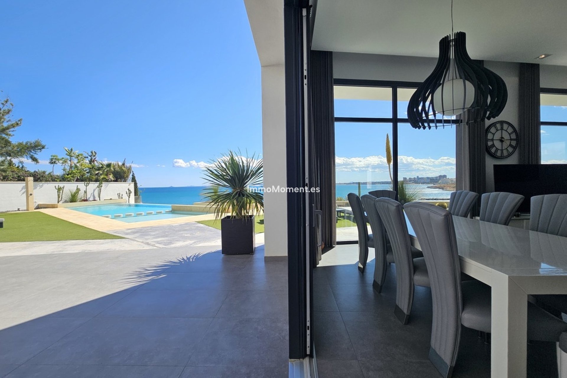 Resale - Villa - Orihuela - Cabo Roig