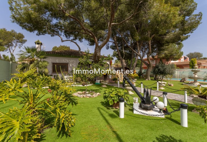Resale - Villa - Orihuela - Campoamor