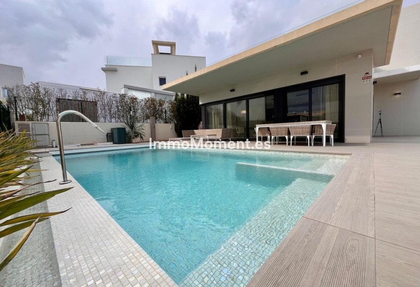 Resale - Villa - Orihuela - Dehesa de Campoamor