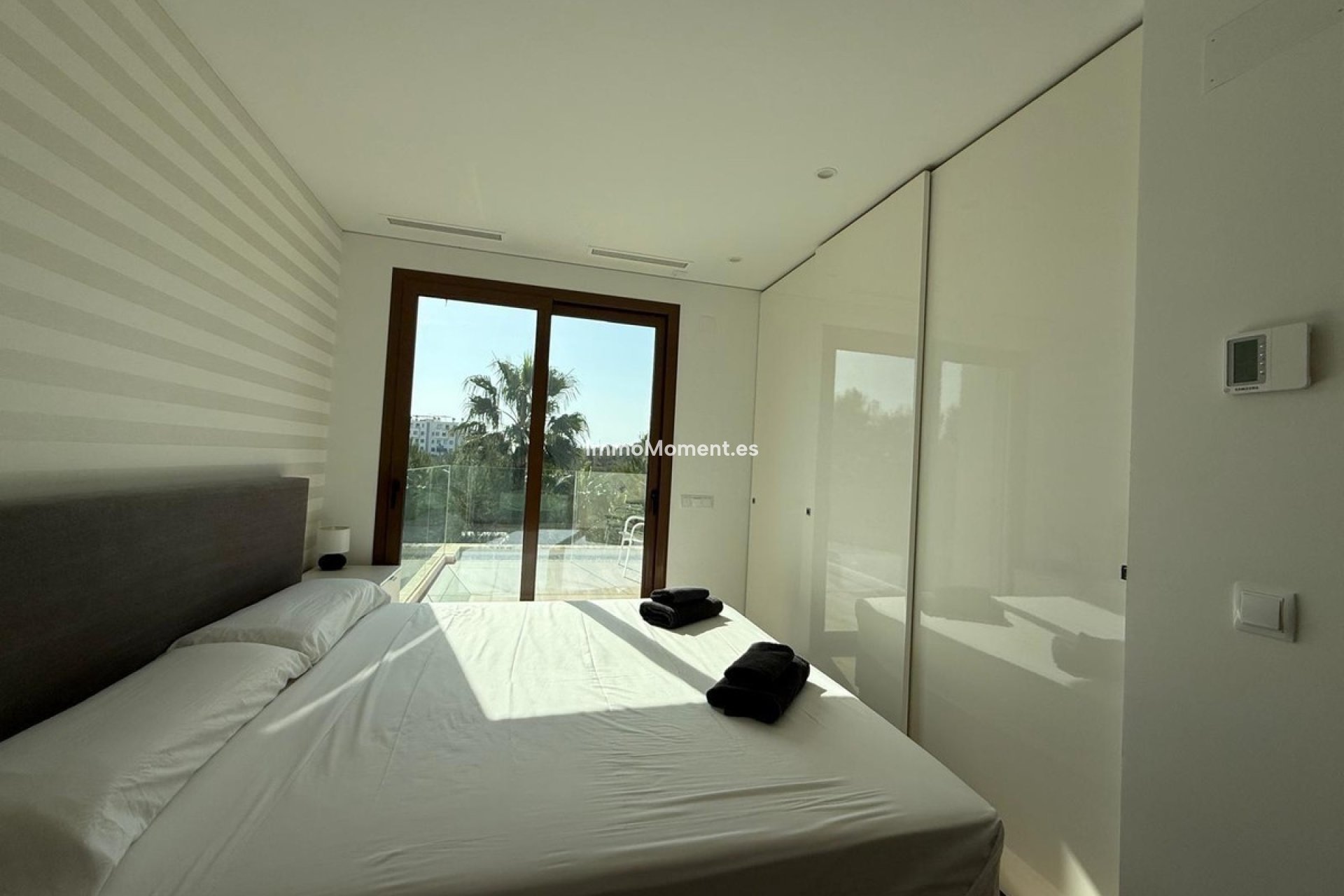 Resale - Villa - Orihuela - Las Colinas Golf