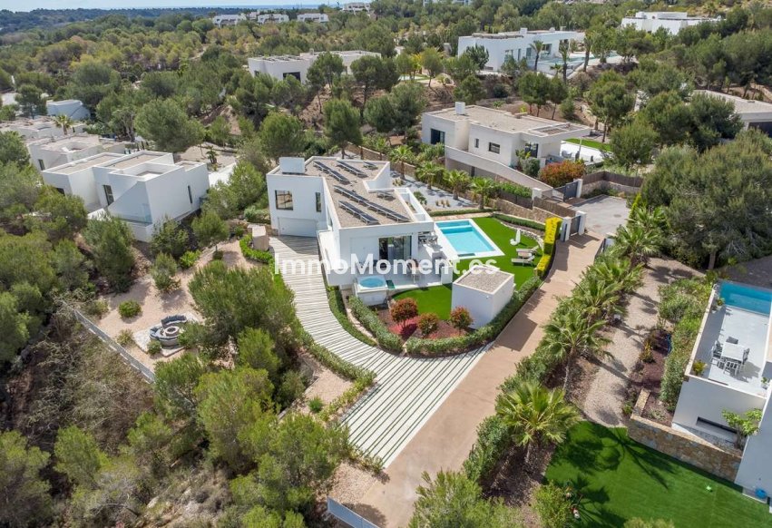 Resale - Villa - Orihuela - Las Colinas Golf