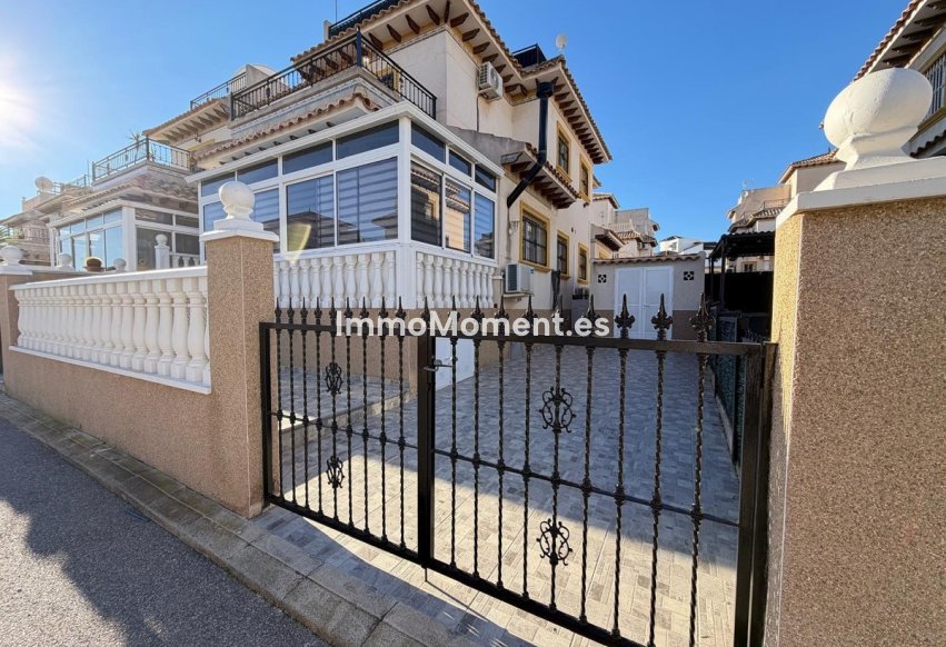 Resale - Villa - Orihuela - Orihuela Costa