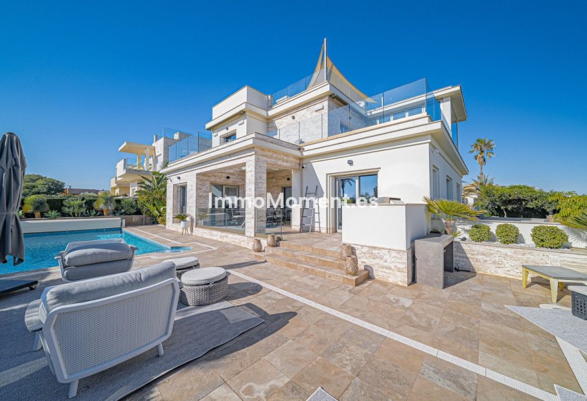 Resale - Villa - Orihuela - Orihuela Costa