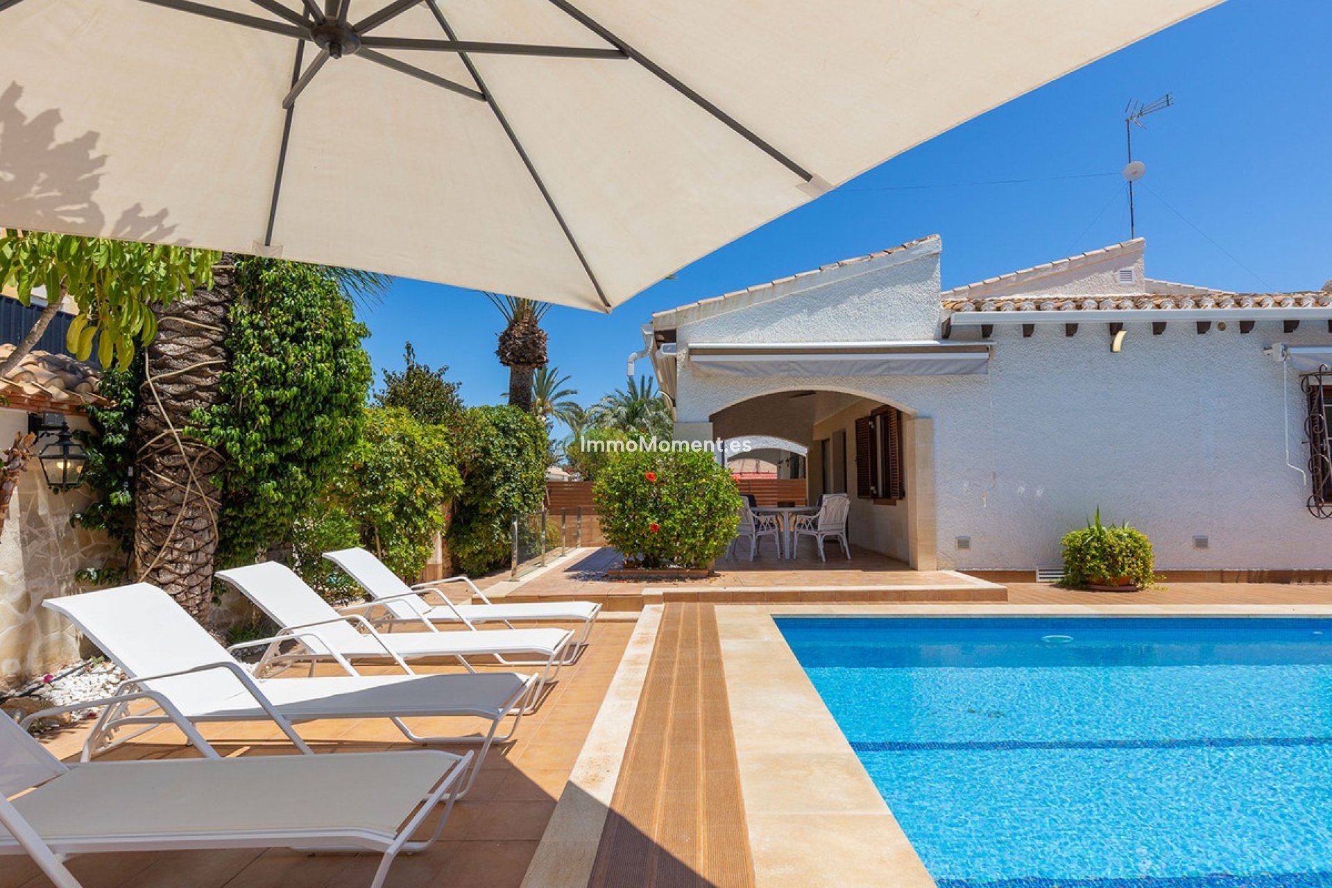 Resale - Villa - Orihuela - Punta Prima