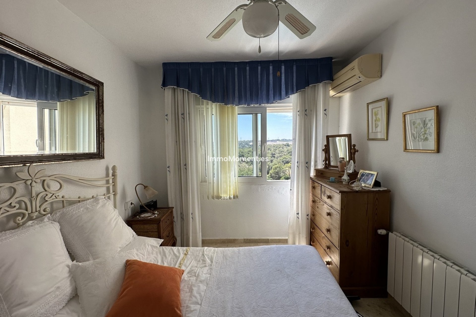 Resale - Villa - Orihuela - Villamartin