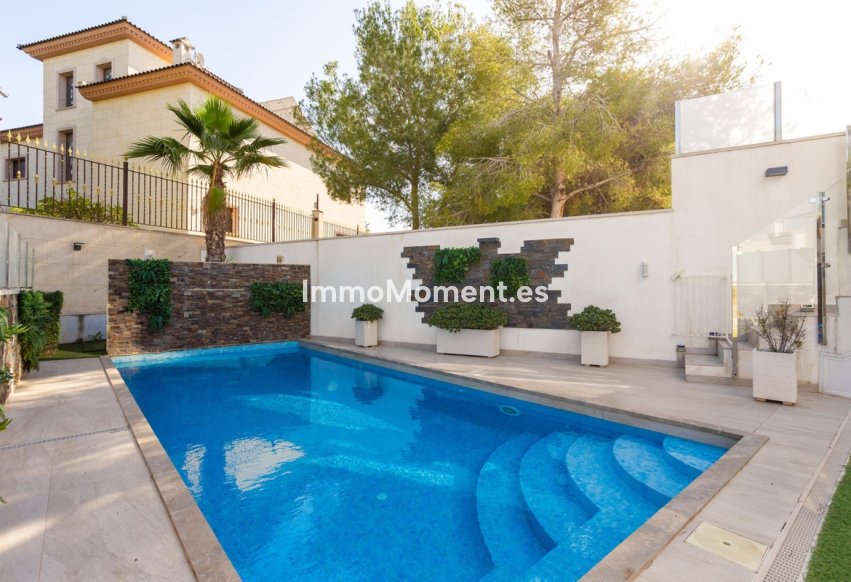 Resale - Villa - Orihuela - Villamartin