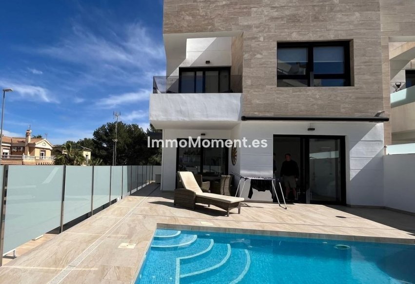 Resale - Villa - Orihuela - Villamartin