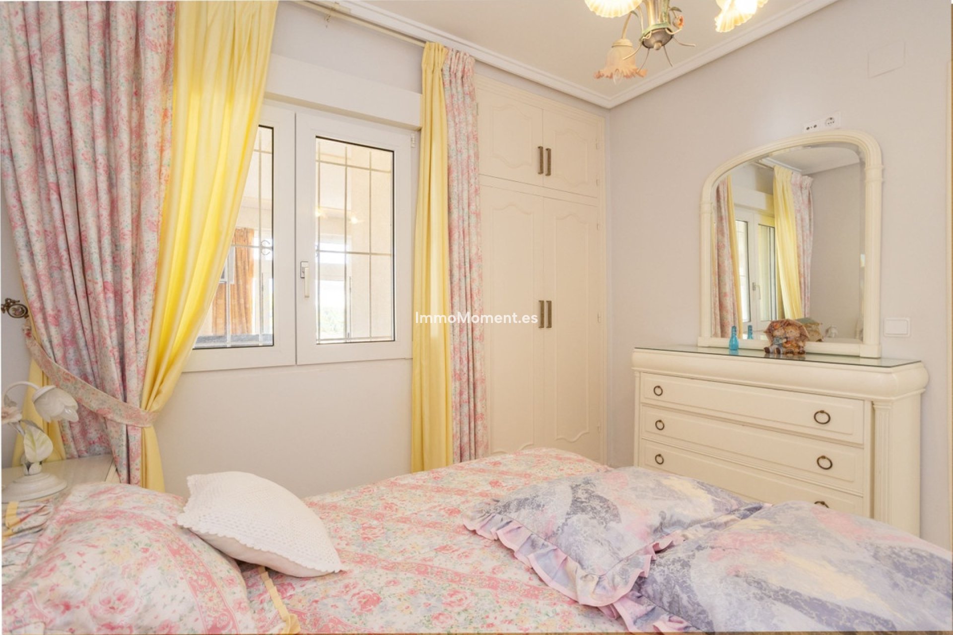 Resale - Villa - Orihuela - Villamartin