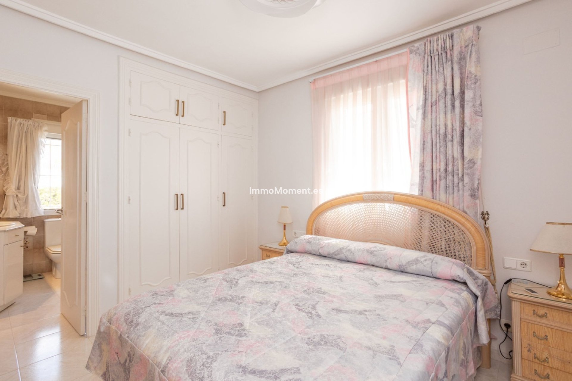 Resale - Villa - Orihuela - Villamartin