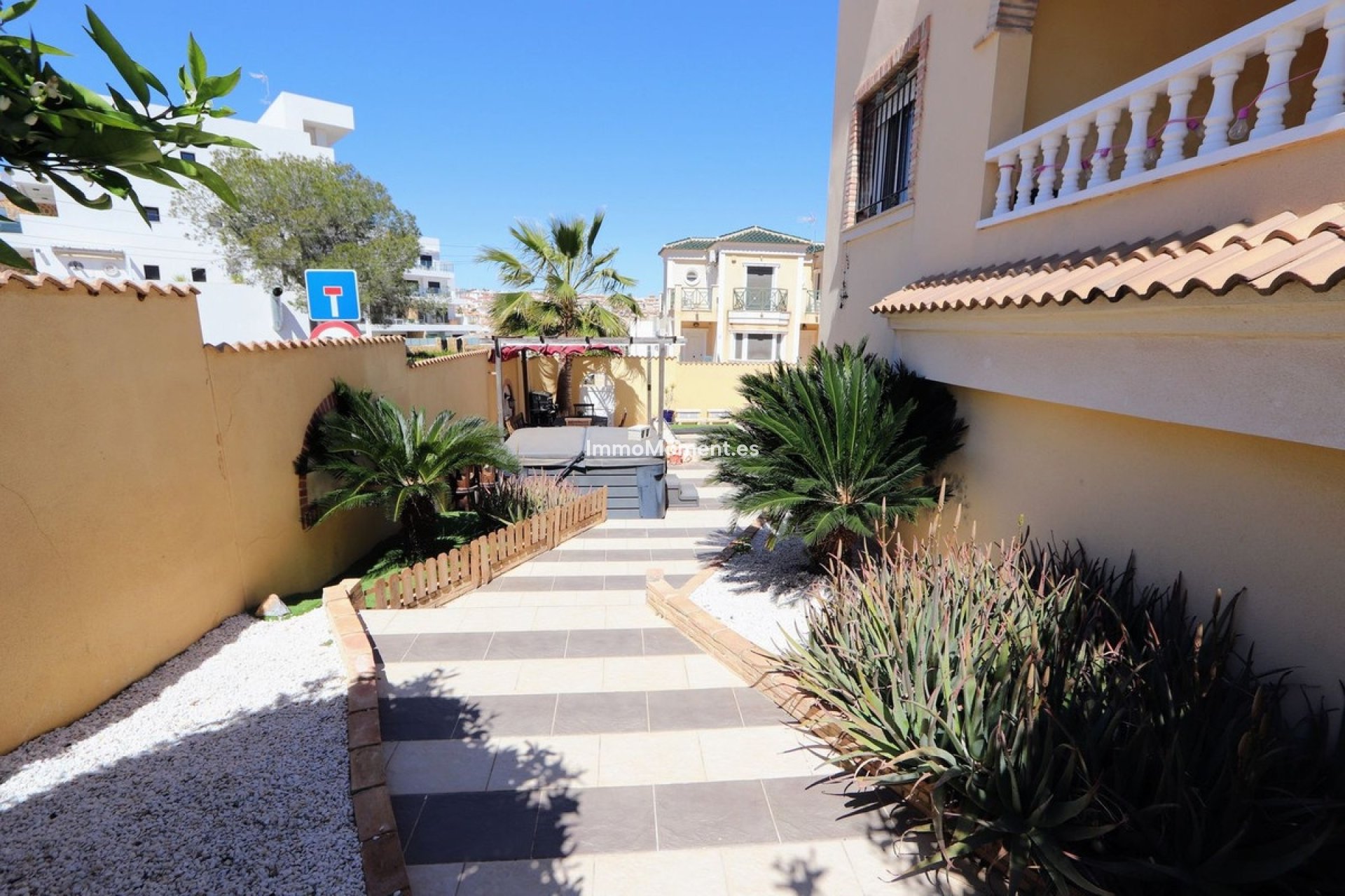 Resale - Villa - Orihuela - Villamartin